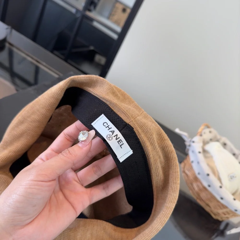 Chanel Brown Beret, Headband Size 57cm - Picture 8 of 8